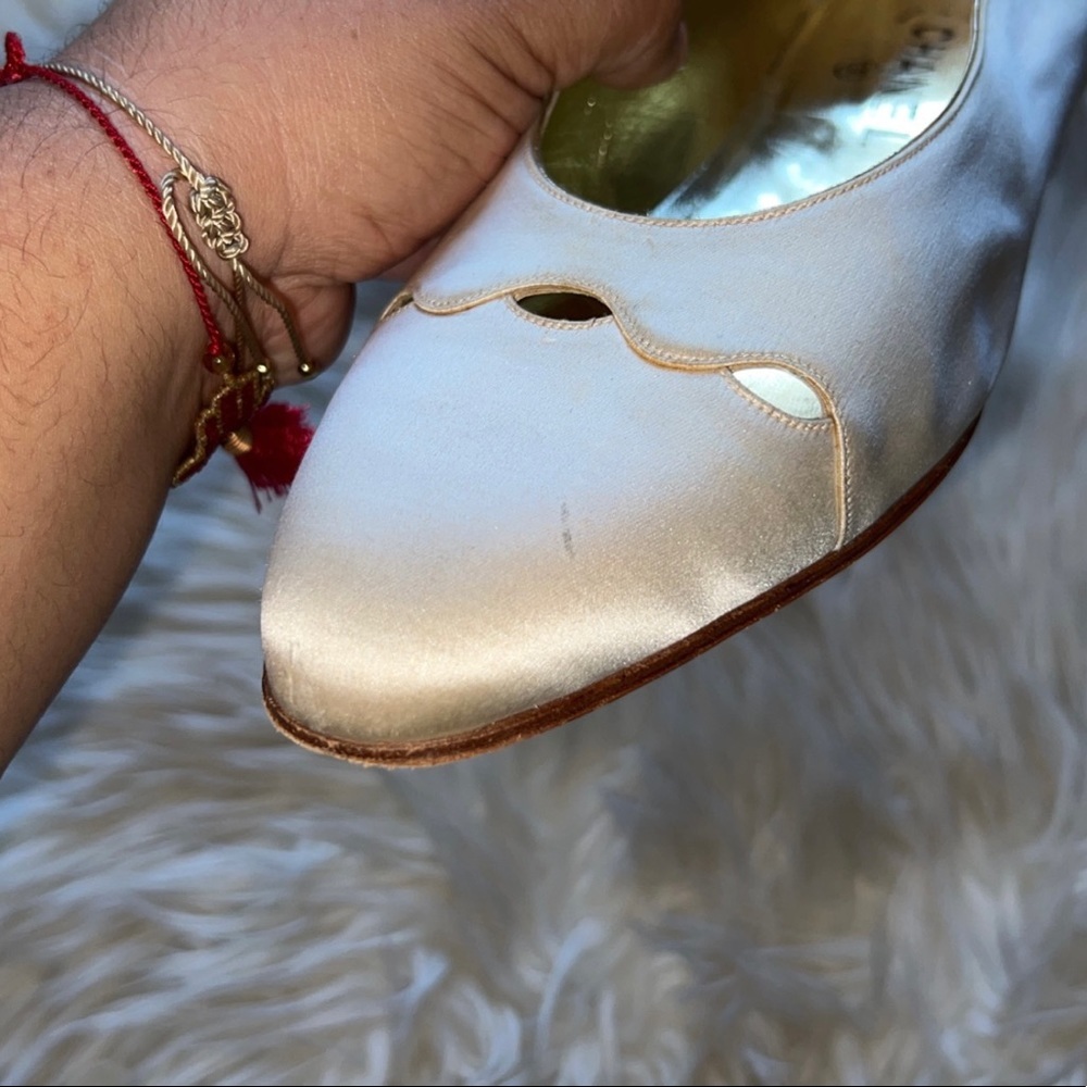 CHANEL Vintage Cream Satin Flat - Picture 6 of 10